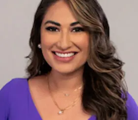 Mayra Moreno, acclaimed anchor and reporter