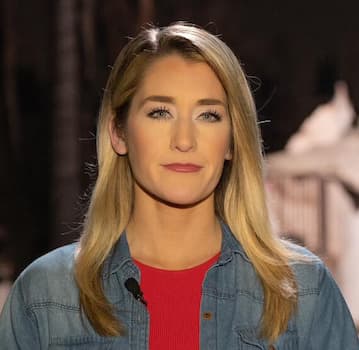 Hunter Sowards: Anchor & Reporter at KCAL News | CBS Los Angeles An Award-winning journalist, Hunter Sowards