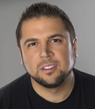 Jay Towers Biography: FOX 2 Detroit Morning Anchor & 100.3 WNIC Radio Host Discover the life of Jay Towers, beloved FOX 2 Detroit anchor and 100.3 WNIC radio host. From his Jersey Shore roots to his "Jay's Juniors" charity, learn about his age, family, career milestones, net worth, and passion for Superman in this detailed biography.
