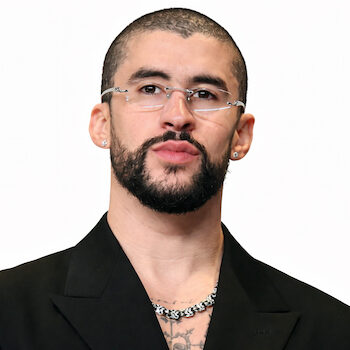 How to build a global brand without losing your soul. 📈 The 5-step Bad Bunny Success Blueprint: