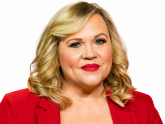 Holly Rowe: ESPN Reporter’s Career, Family, Cancer Battle & More